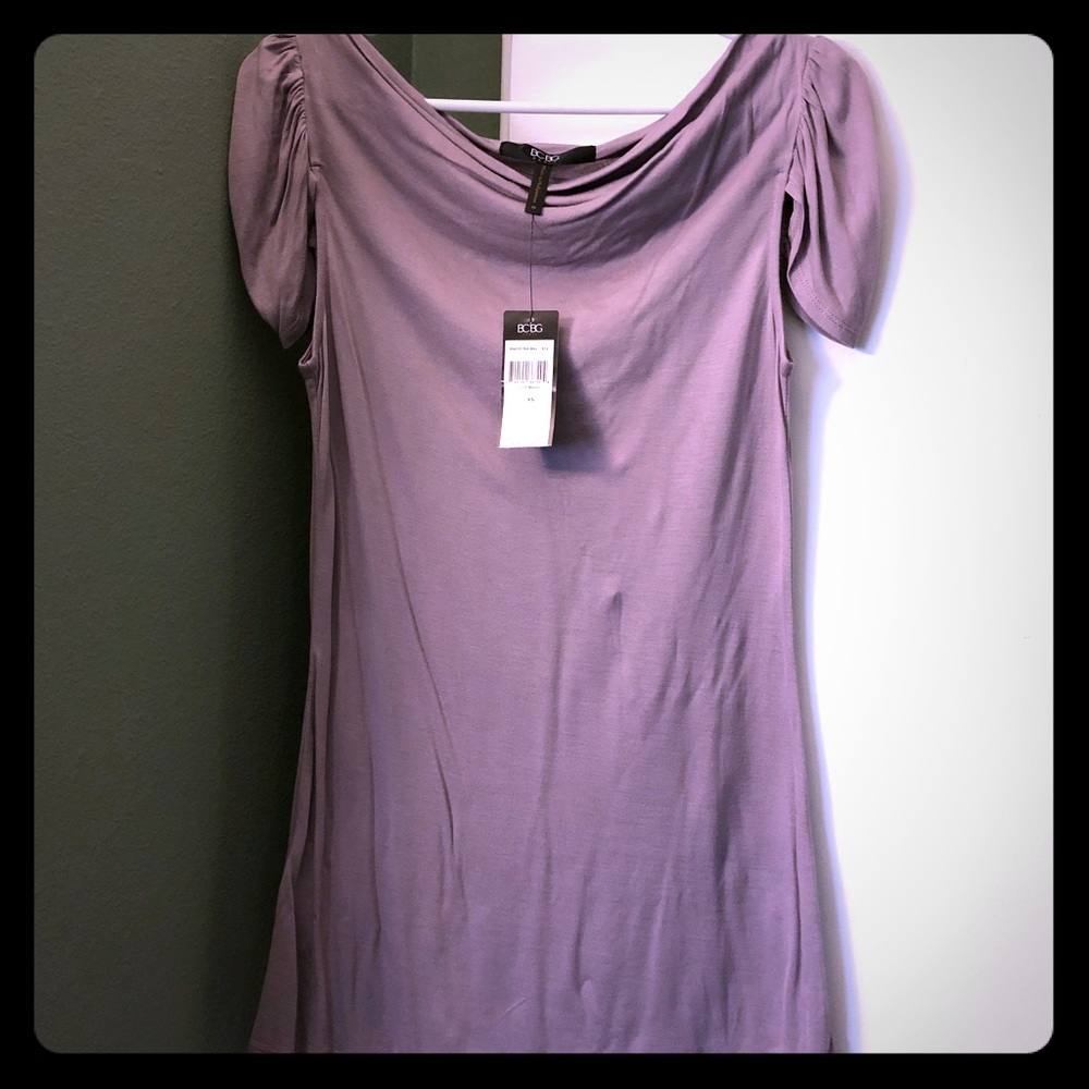 💚 NWT BCBG XS Lavender shirt with capped sleeves
